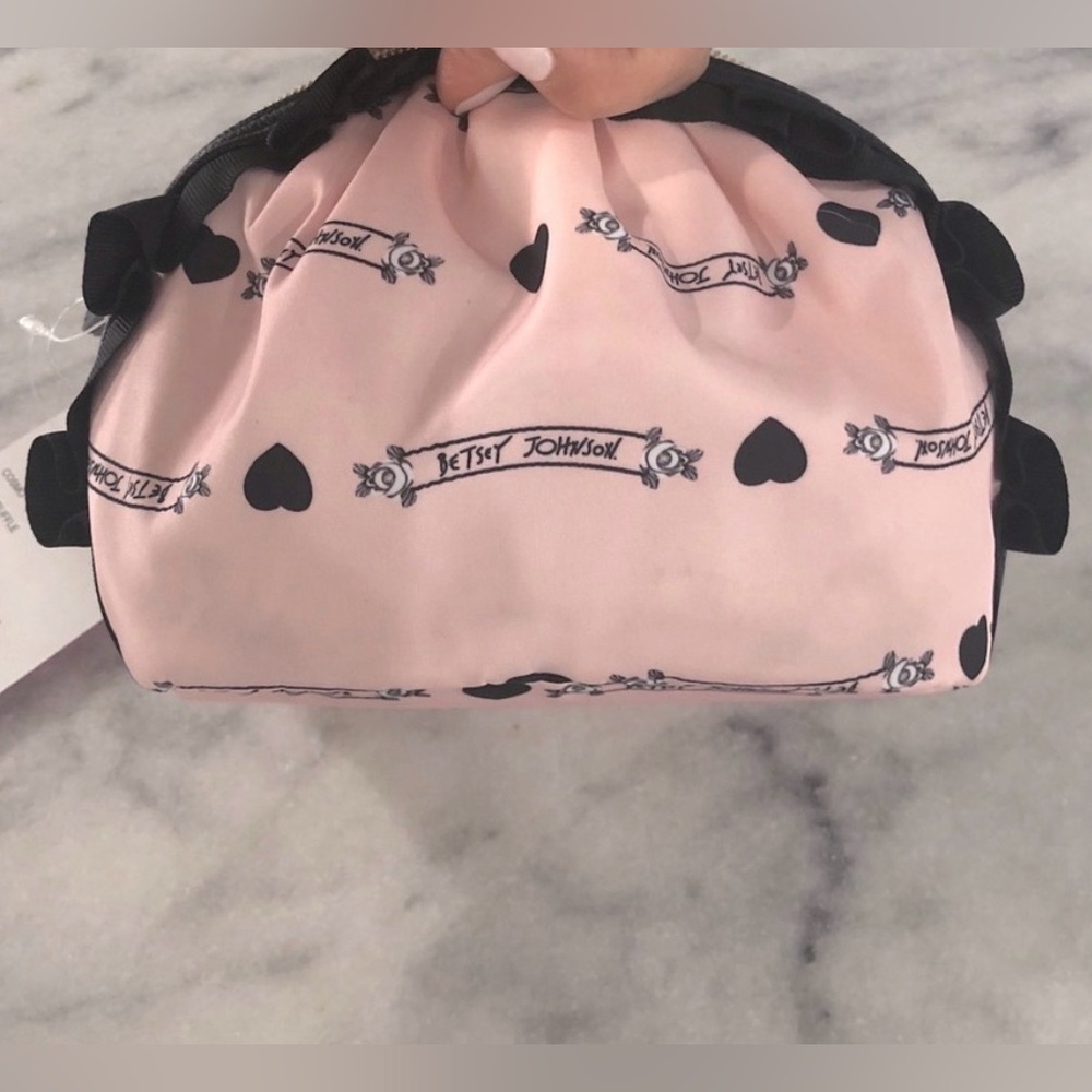 BETSEY JOHNSON Pink Blush Makeup Bag with Black Heart Design, EUC